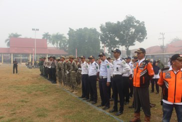 Dishub HSU bersama Polres HSU Melaksanakan Pengamanan Upacara HUT Kemerdekaan RI ke 74 di Lapangan Pahlawan